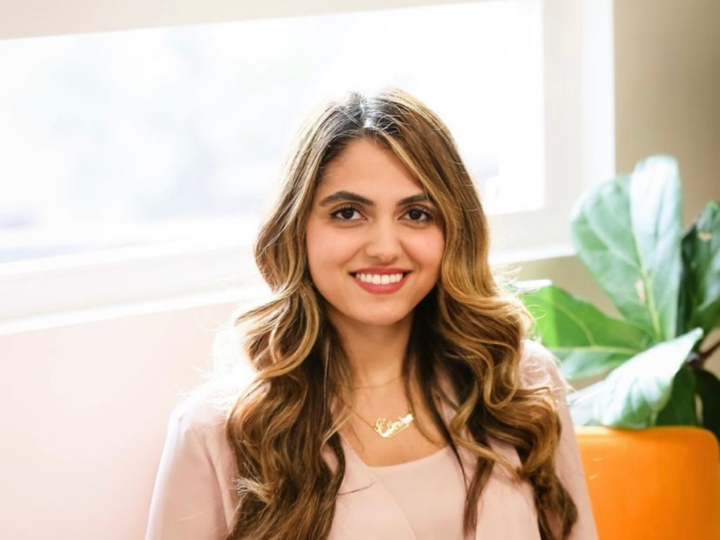 Dr. Elmira Samani