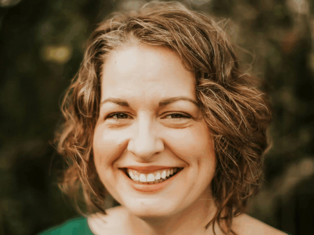 Dr. Larissa Tenzycki